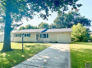 5013 SW 26th Ter, Topeka, KS 66614