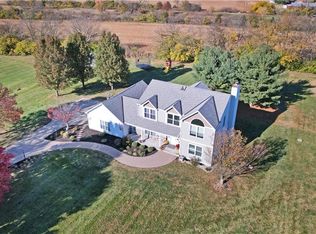 2896 Quail Field Dr, Lebanon, OH 45036