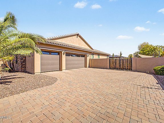 5th image of 2855 E WARBLER Road