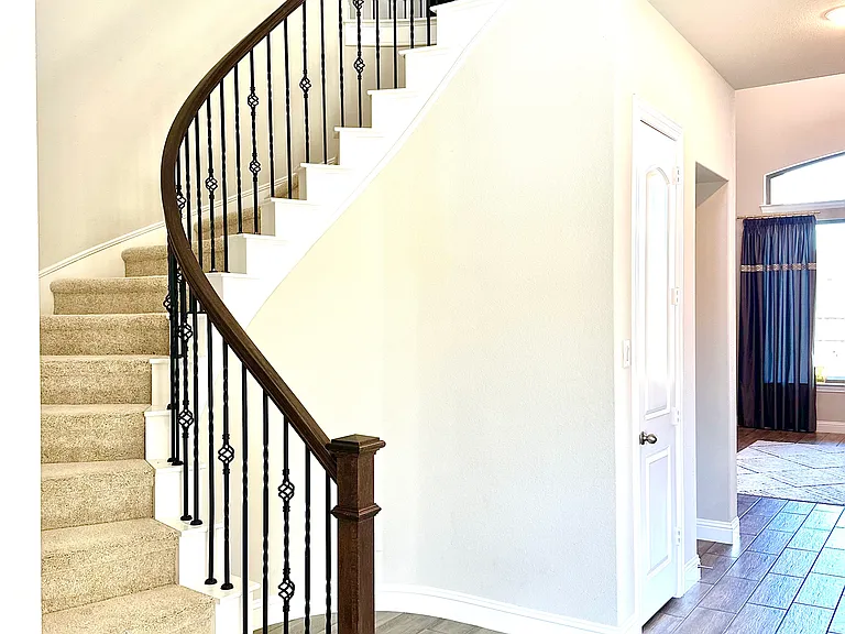 307 Waters Edge Dr — Photo 16