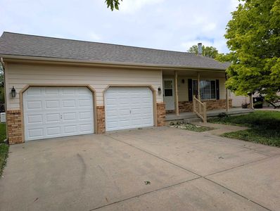 1259 Eastgate Ct, Salina, KS, 67401