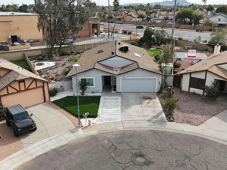 4401 W McRae Way — Photo 16