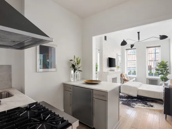 354 West 12th Street image 1 of 11