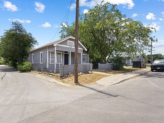 3rd image of 1710 N Navidad St