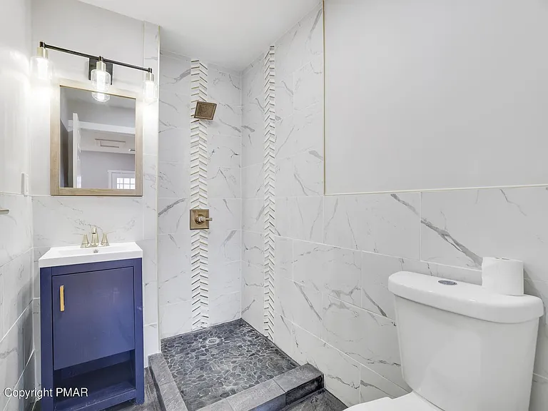 318 Main St #3 — Photo 8