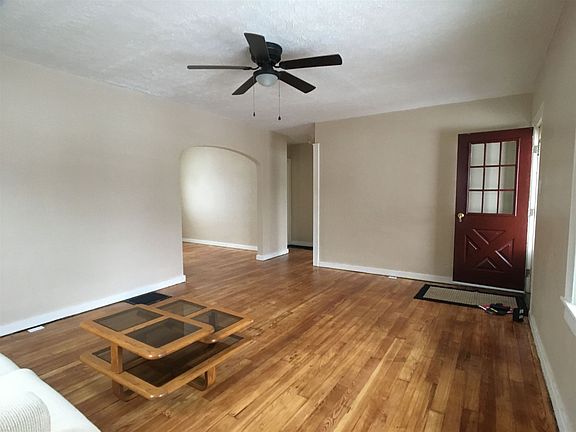 3rd image of 1824 Lincoln Ave