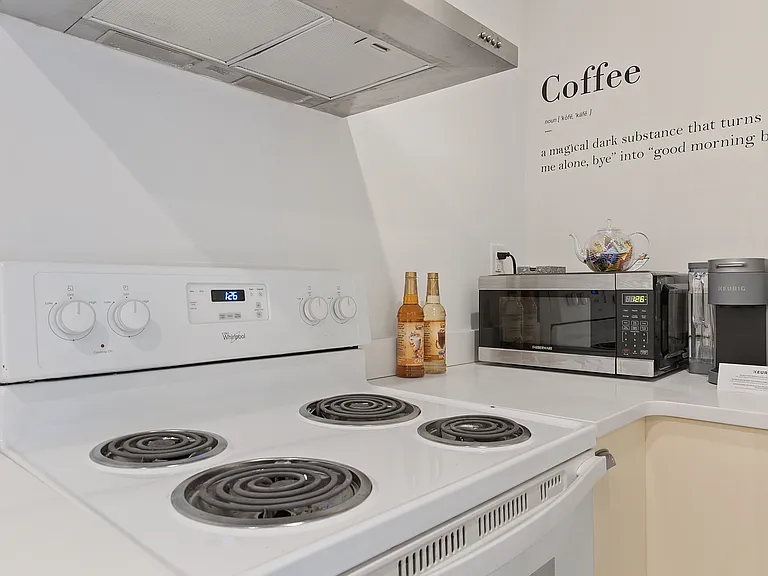2318 N Park Ave #2R — Photo 9