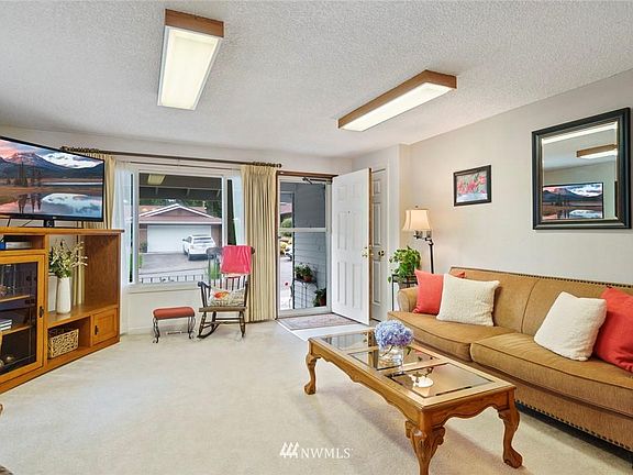 5th image of 24718 13th Ave S