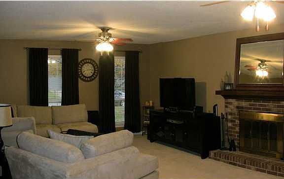 4th image of 207 Loach Dr