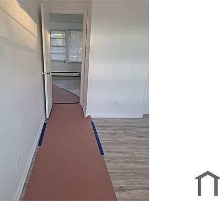 3rd image of 12400 Greenwood Ave APT 202