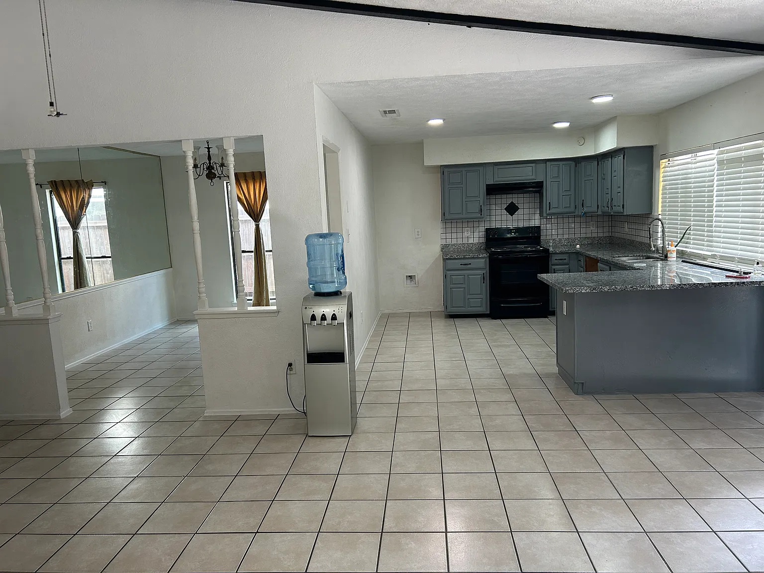 4 bed, 1870 sqft, $1,900 — Photo 4
