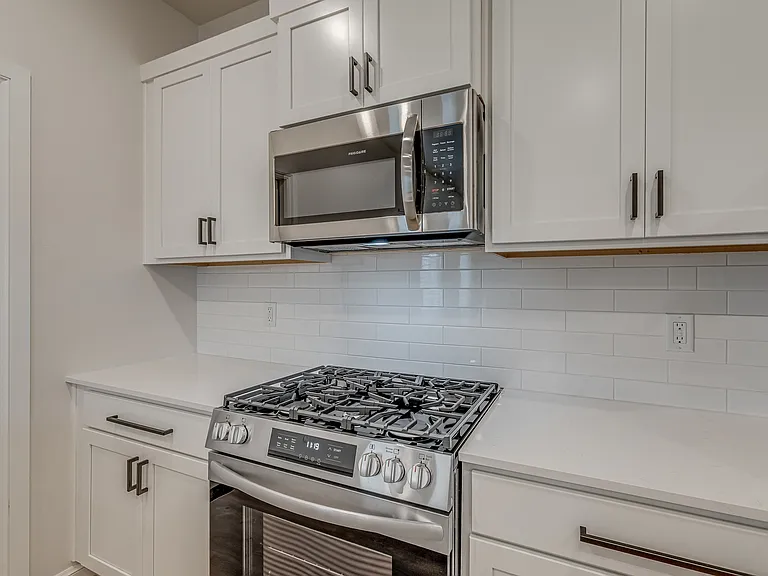 19602 Horseshoe Ave — Photo 8