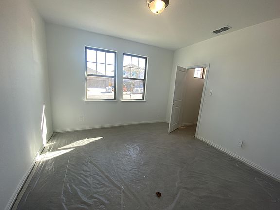 Quick Move In Home by Ashton Woods