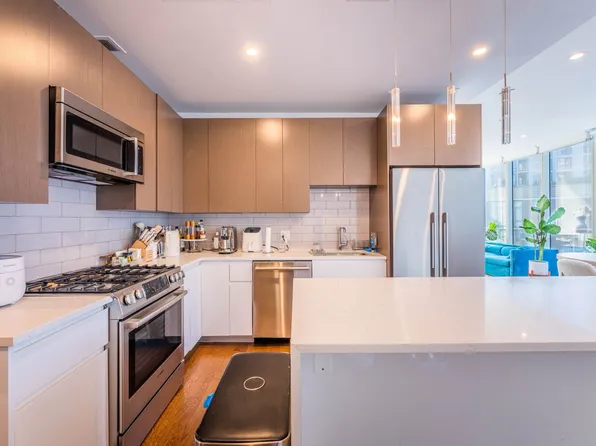 27-17 42nd Road image 14 of 43