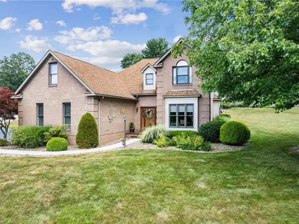 1107 Laurelview Dr, Latrobe, PA 15650