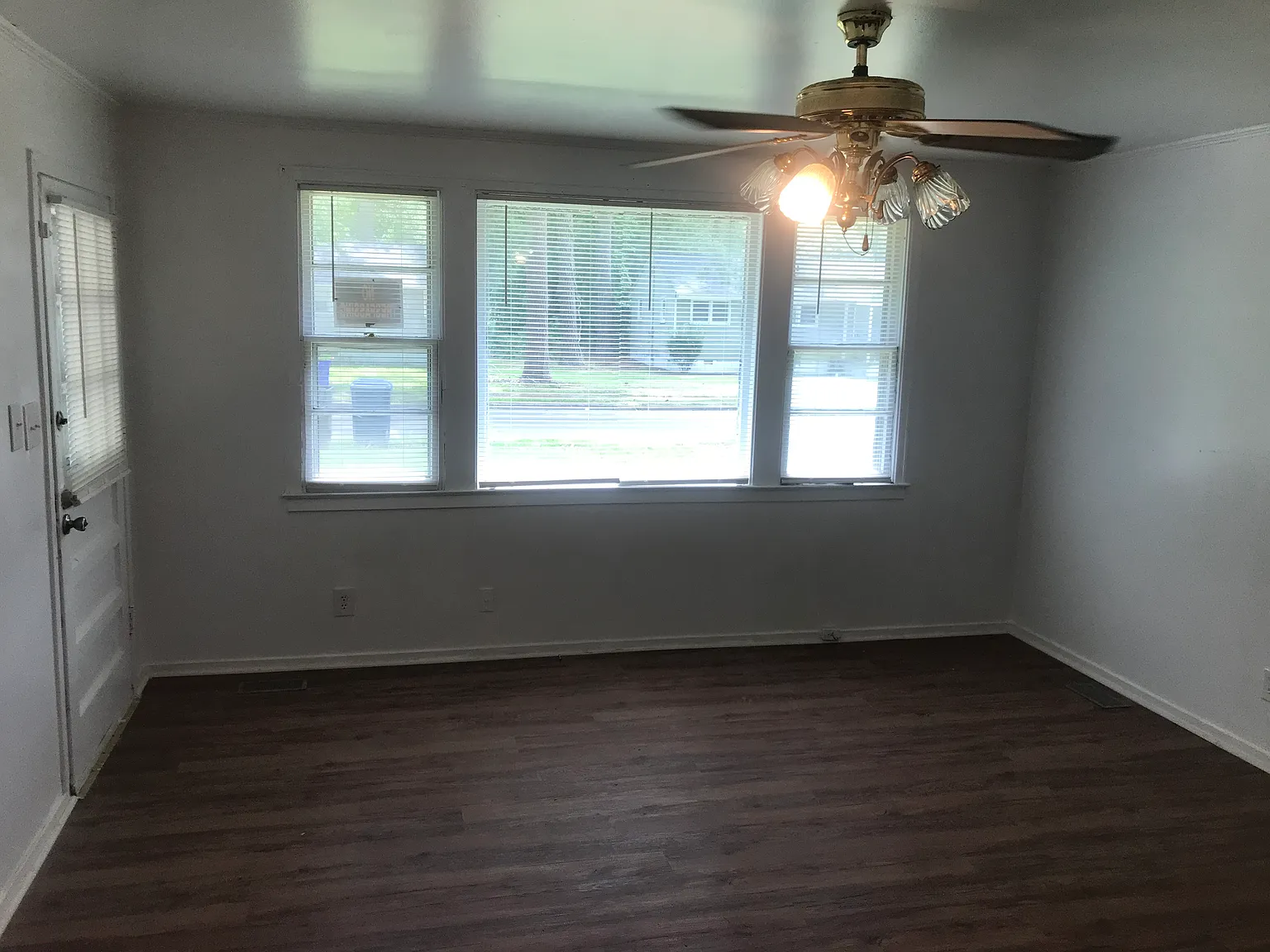 2215 Ivy Rd — Photo 2