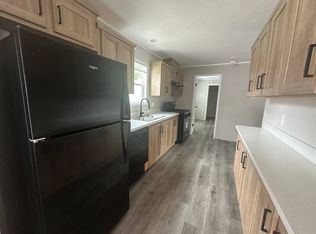 600 Shady Brook Hts #600, Greenwood, IN 46142