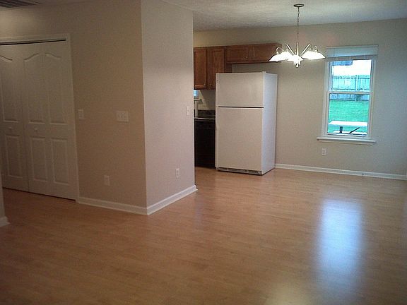 2nd image of 2316 Chandler Pl