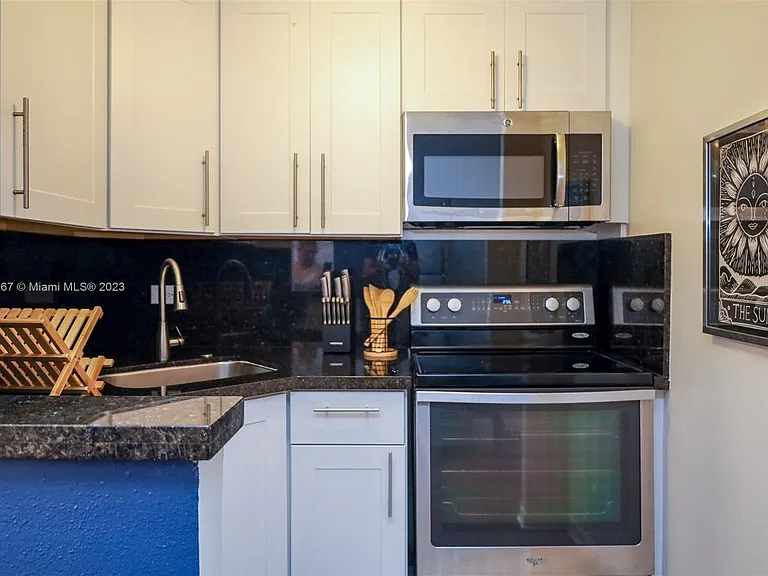 7904 West Dr #812 — Photo 14