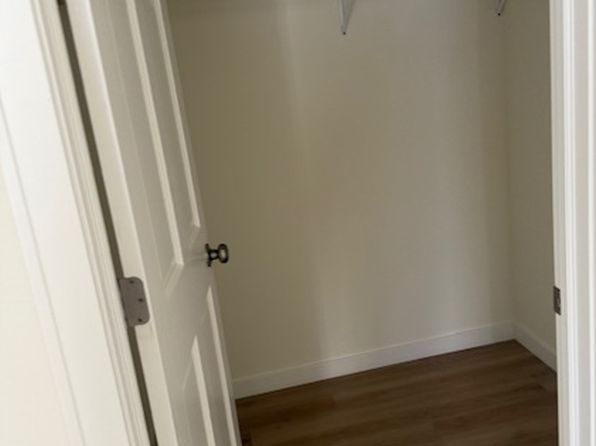 1212 Middle Rd #1212A