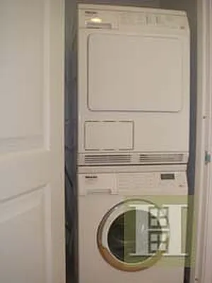 Rented by Halstead Real Estate | media 20