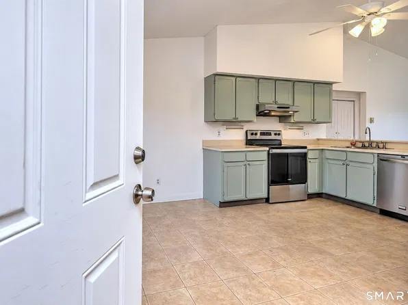330 Savin Avenue #40, West Haven, CT 06516