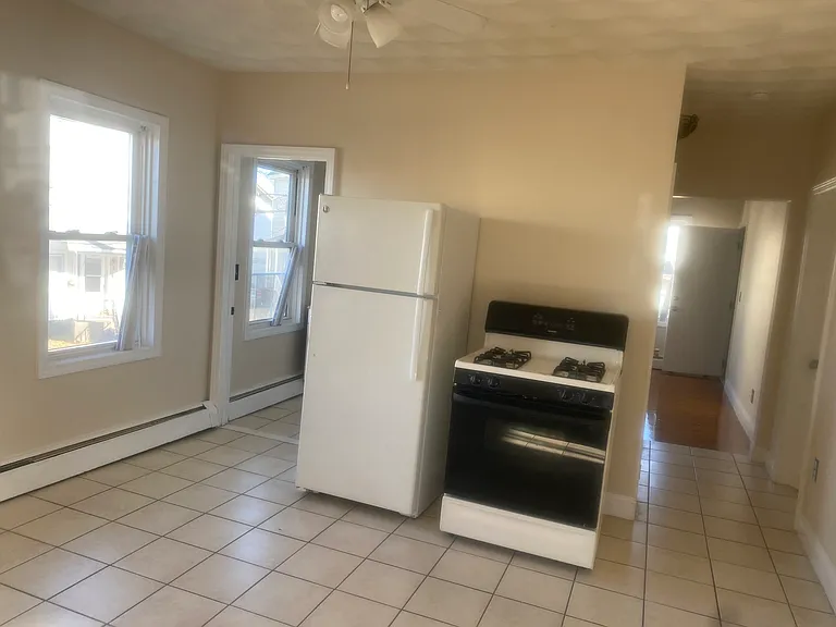 96 Arch St #2 — Photo 6