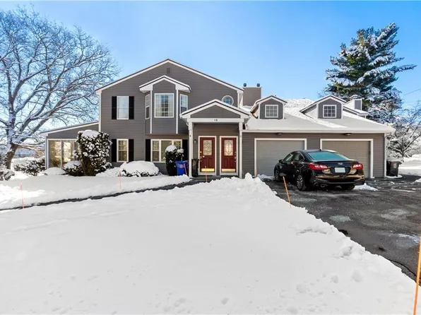 18 Pond Ct #C, North Providence, RI 02904