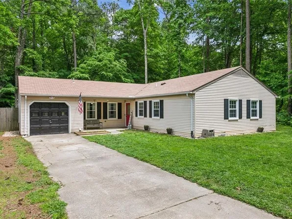 107 Nevada Cir, Williamsburg, VA 23188