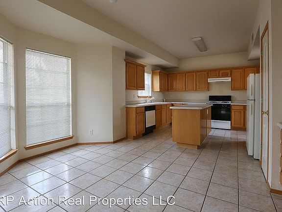 3rd image of 1317 Morgan Marie St
