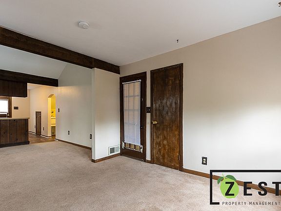 4th image of 214 Woodsboro Dr #214