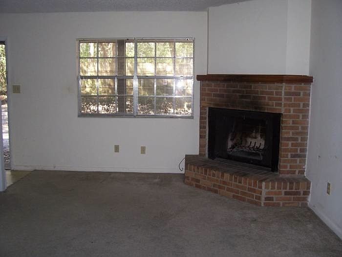 Livingroom/Fireplace