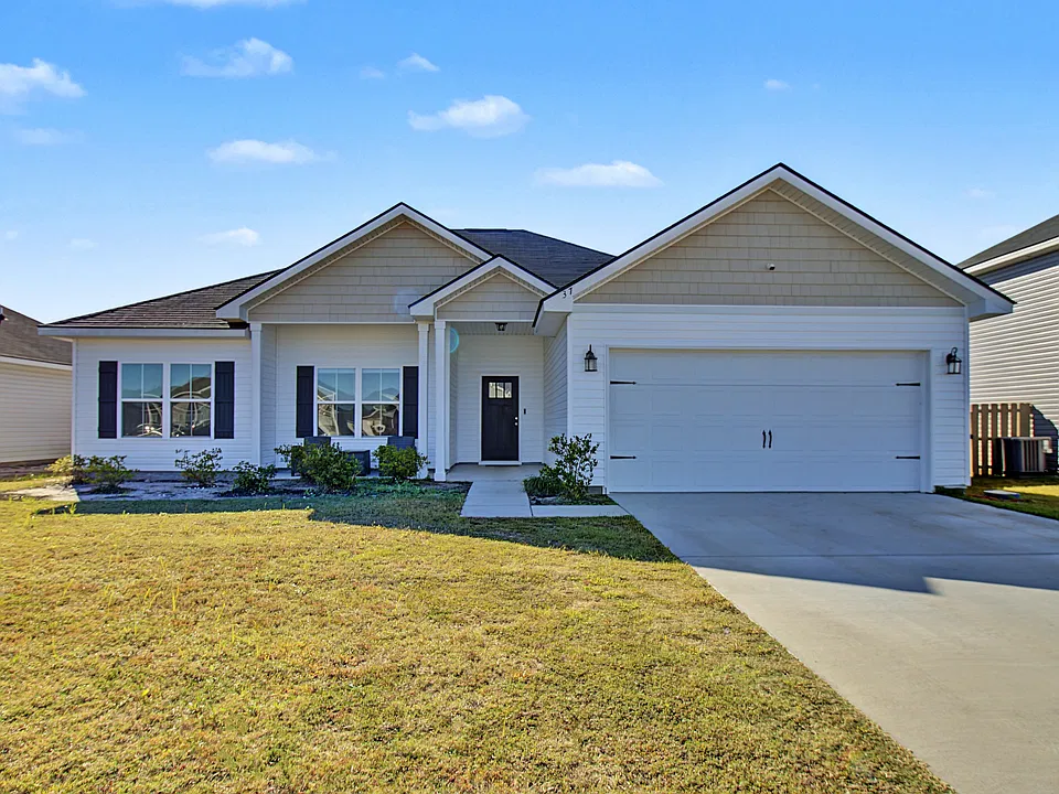 37 Saint Johns Ct NE