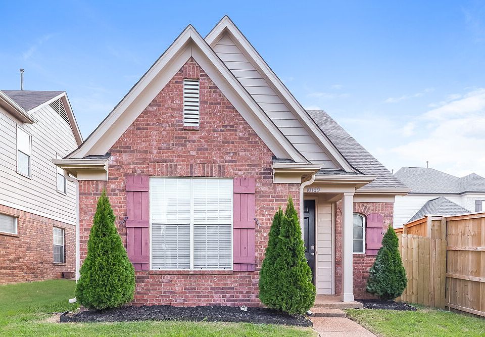 1st image of 10169 Sorrento Pl