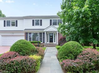 118 Somerset Ave, Garden City, NY 11530