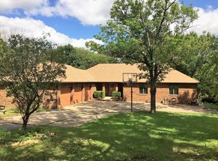 1707 Hickory Ln, Fort Scott, KS 66701