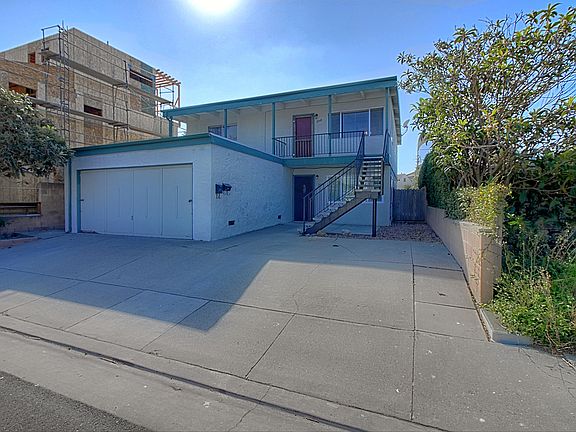 3rd image of 2046 Ayala St