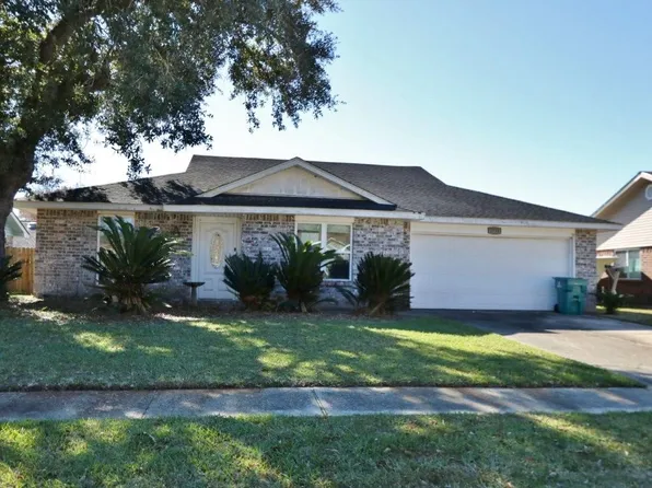 2733 Oak Leaf Dr, Marrero, LA 70072
