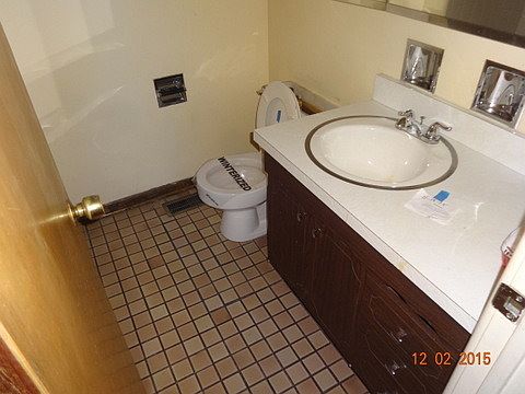 3rd image of 510 Davis St