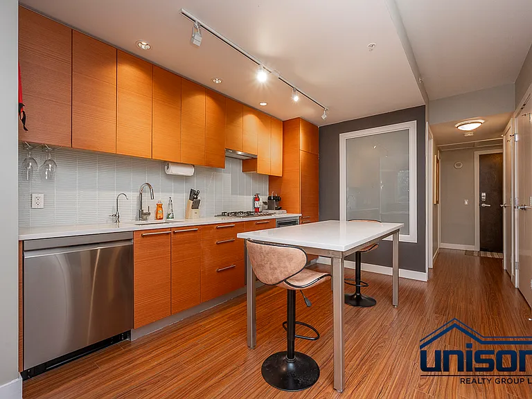 222 S Riverfront Ave SW #251 — Photo 4