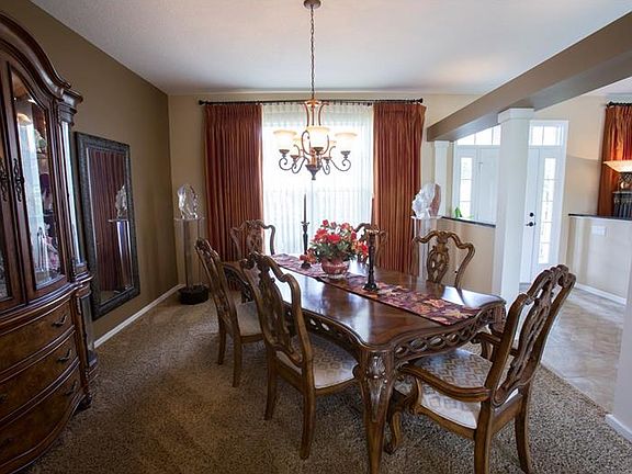 5th image of 1341 Scottsland Dr