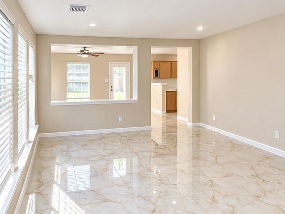 4th image of 19603 Rippling Brook Ln