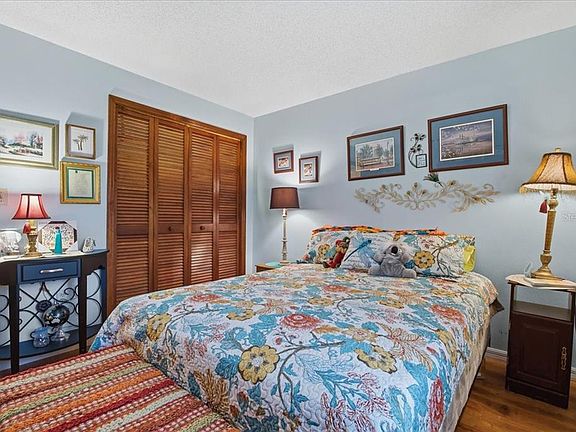 4th image of 7804 Eureka Dr