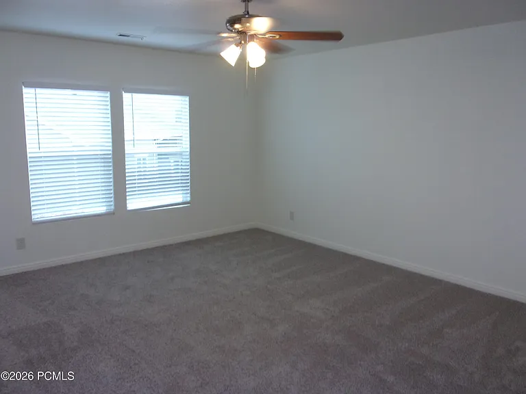 88 E Rainbow Way — Photo 28