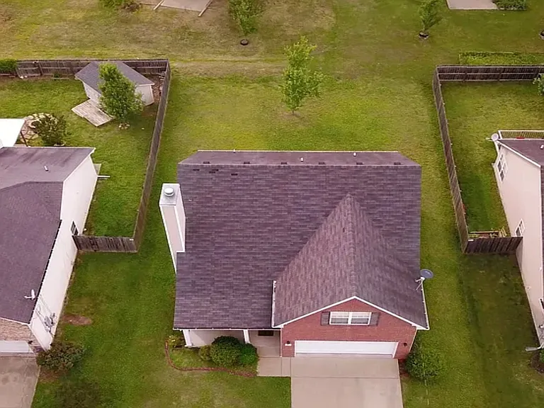 1113 Shire Dr — Photo 2