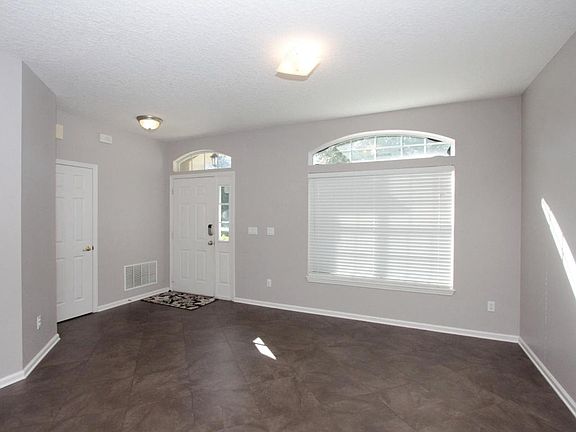 2nd image of 804 Bellshire Dr