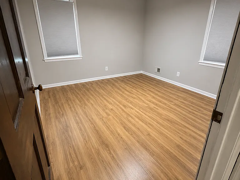 100 Rollingwood Dr — Photo 8