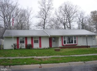 2920 Sandwich Dr, Waldorf, MD 20601