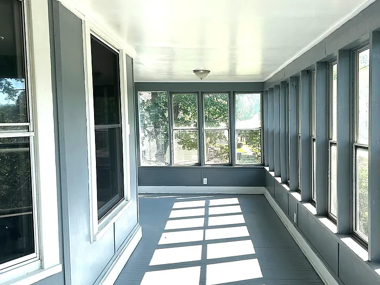31 Worrall Ave #2 — Photo 4