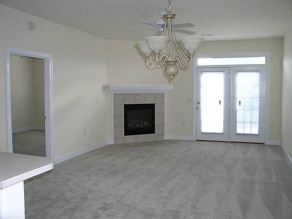 3rd image of 1238 Birkdale Dr